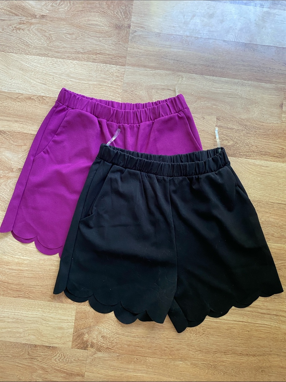 Betsey’s Boutique Shop scallop hem shorts